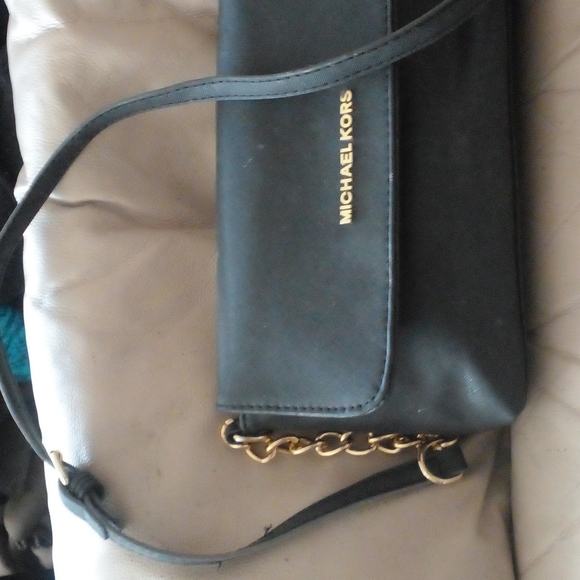 Michael Kors crossbow shoulder bag - Picture 2 of 5